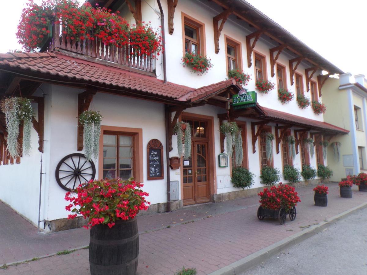 Penzion Restaurace U Helferu Libun Bagian luar foto
