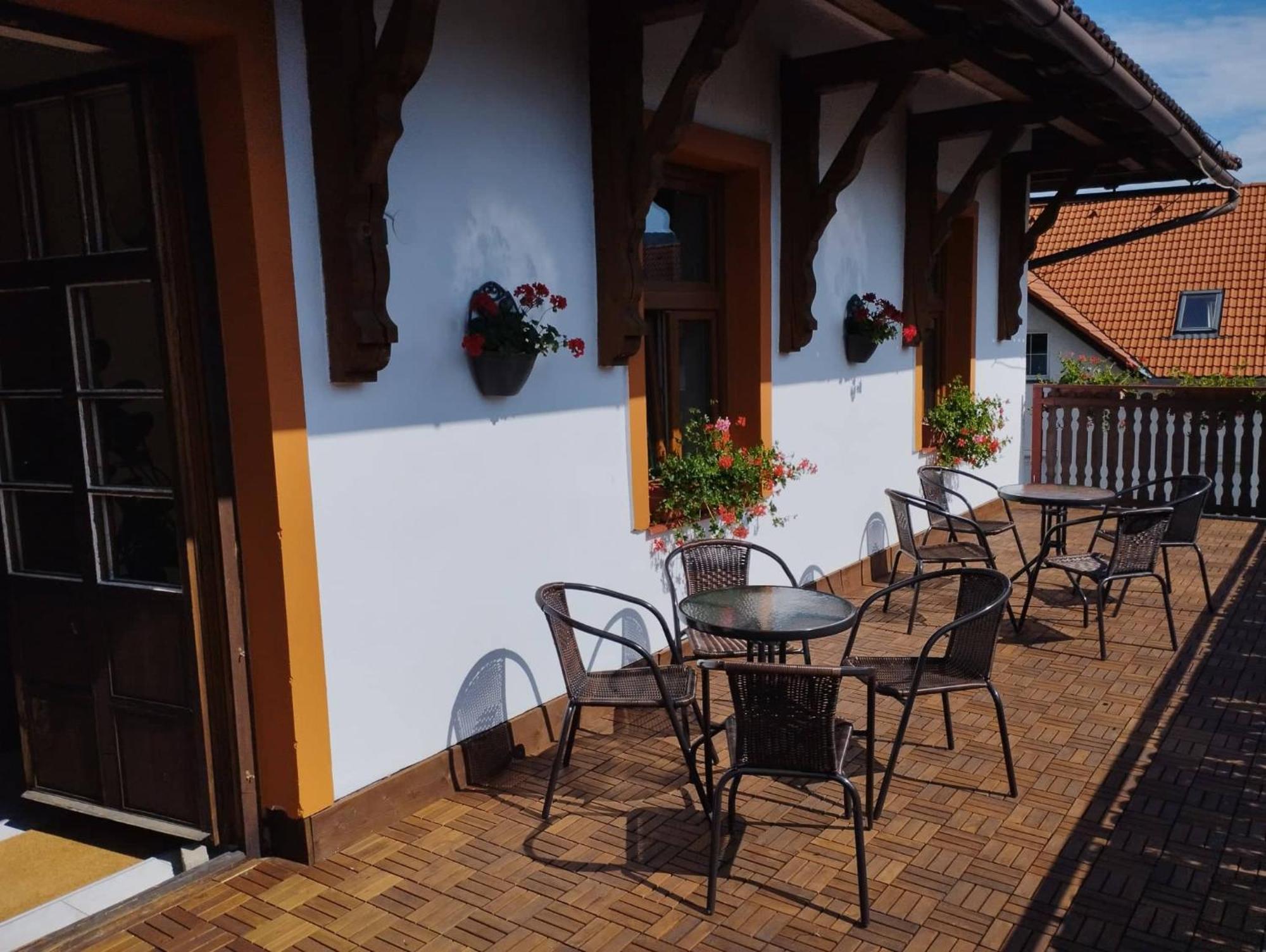 Penzion Restaurace U Helferu Libun Bagian luar foto