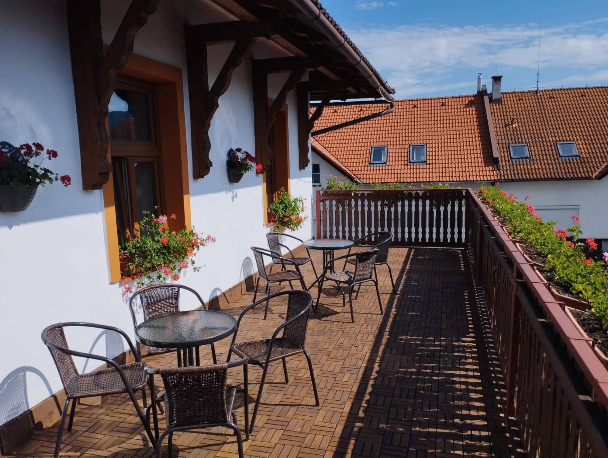 Penzion Restaurace U Helferu Libun Bagian luar foto